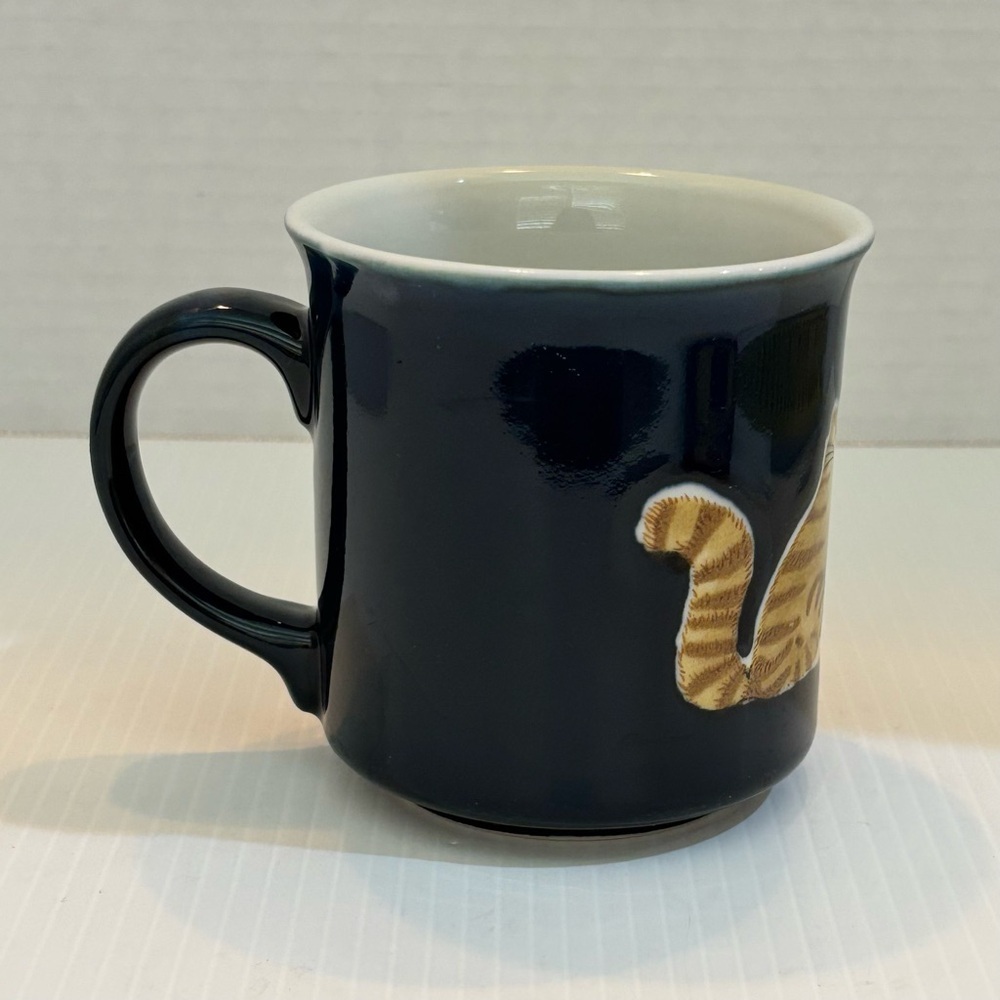 Vintage Fluffy Cat Trio Coffee Mug Otagiri Japan Navy Blue & Brown Striped Cats - Picture 4 of 10